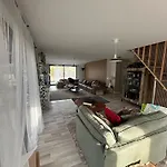 Julia Chalet Cros (Puy-de-Dome)