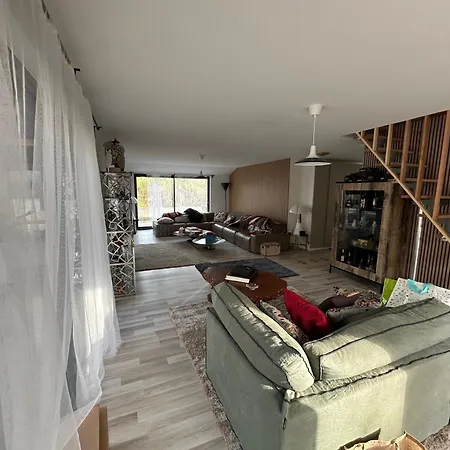 Julia Chalet Cros (Puy-de-Dome)