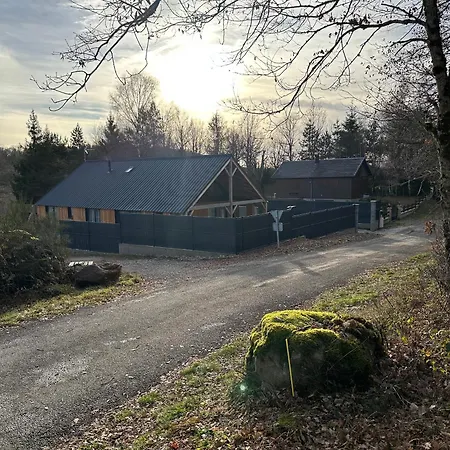 Julia Chalet Cros (Puy-de-Dome)