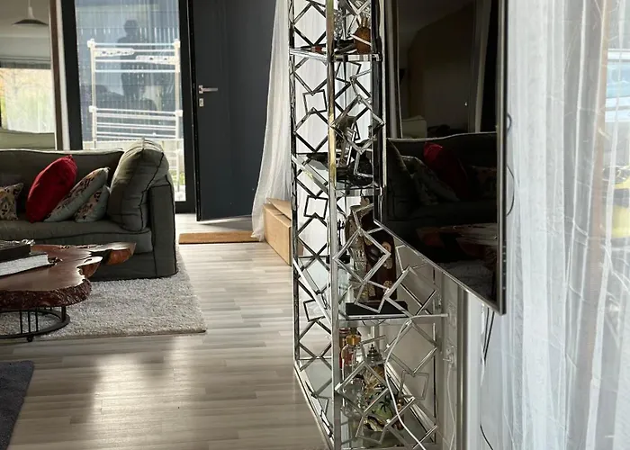 Julia Chalet Cros (Puy-de-Dome)